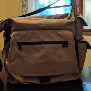 L. L. Bean Traveler's Bag